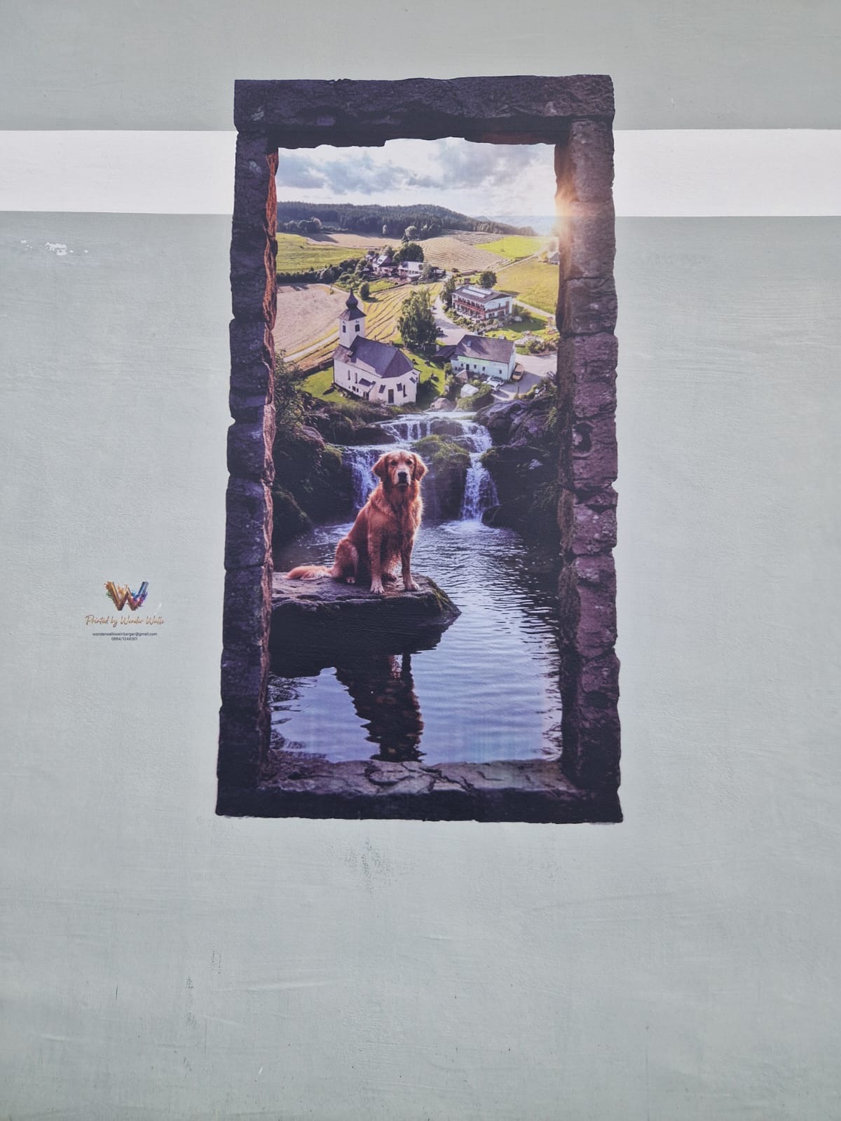 Fassadendruck mit 3D-Fenster