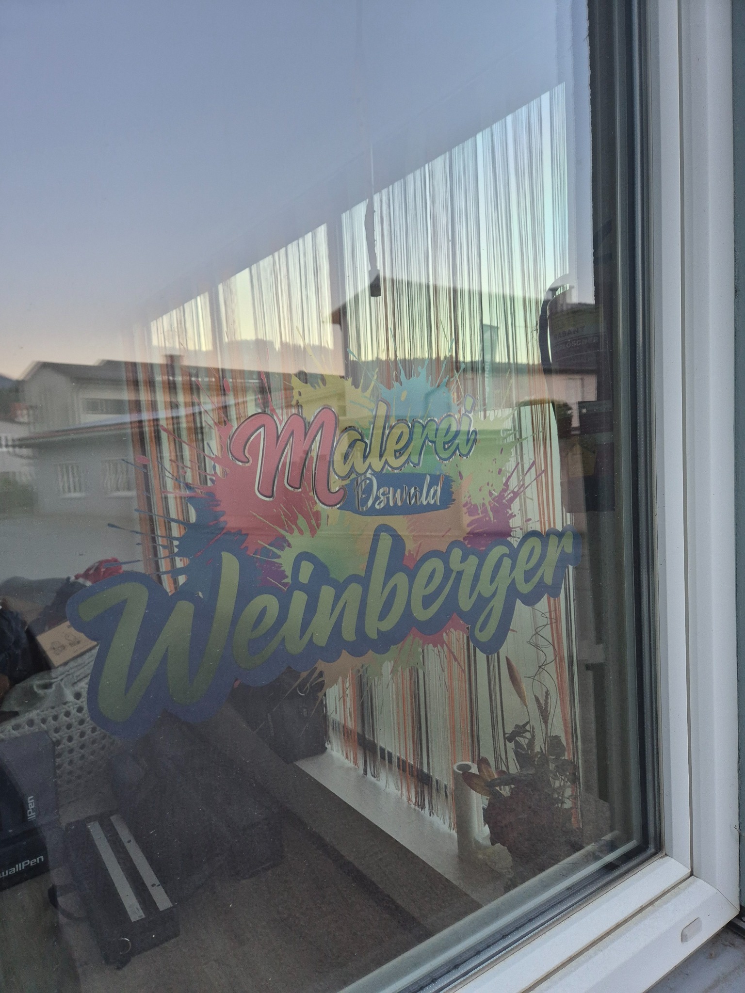 Glasdruck am Eingang